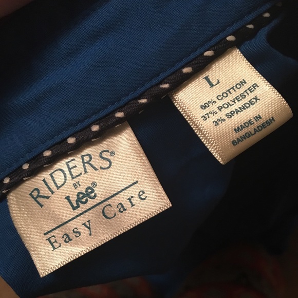 SOLD // Riders by Lee Button Up Top - Picture 8 of 8